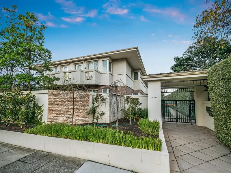 Caulfield Apartments